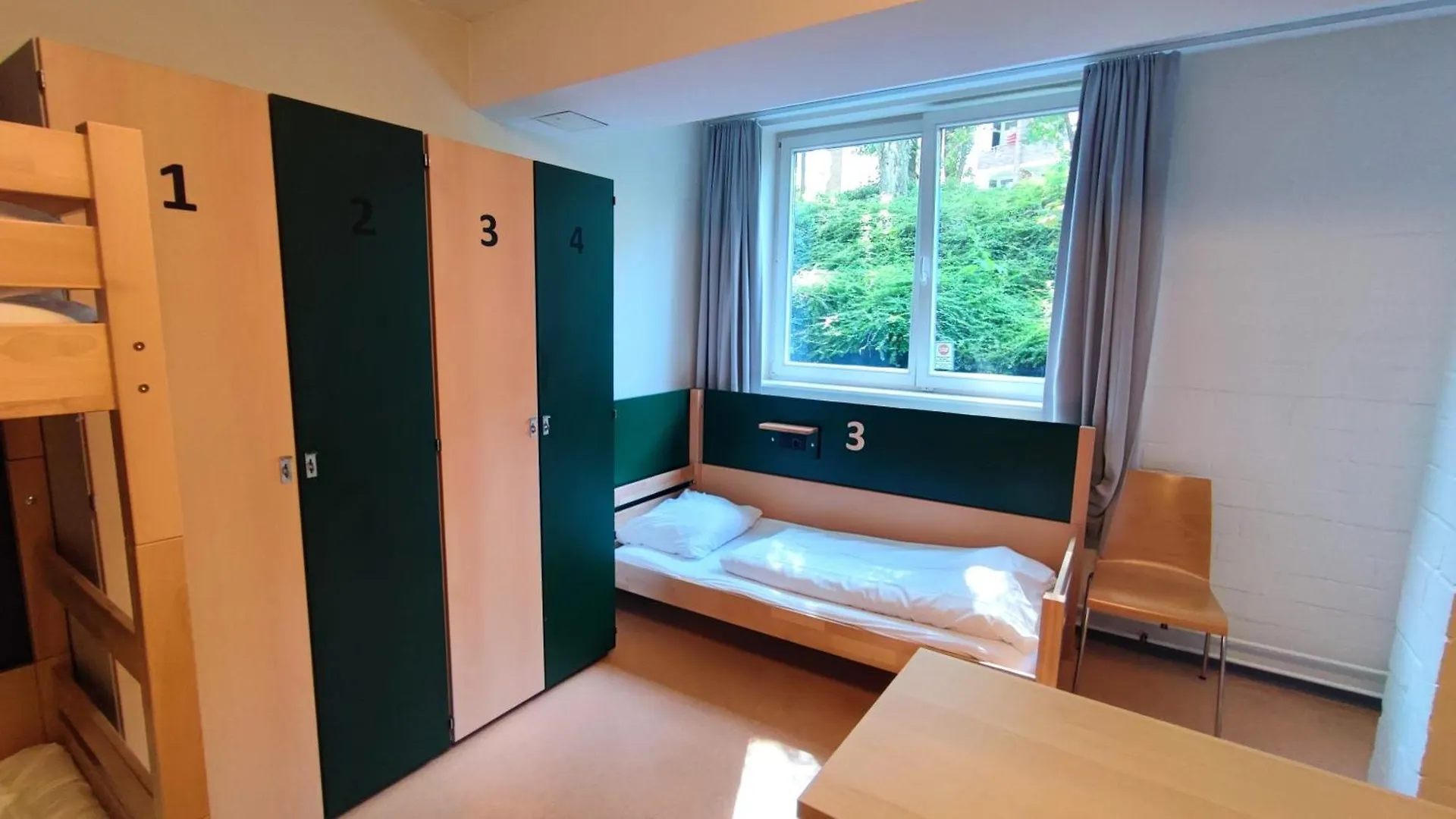 Hostel Jugendgästehaus Hauptbahnhof Berlin Deutschland