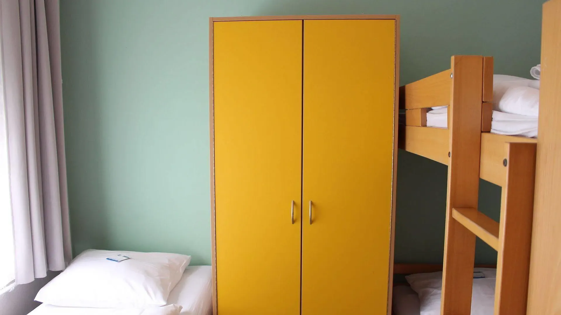 Martas Gaestehaeuser Hauptbahnhof Berlin Hostel